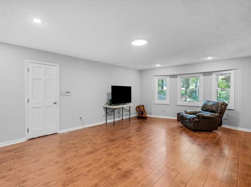 3890 Sundowner Ct, Conyers GA  30094-3870 exterior