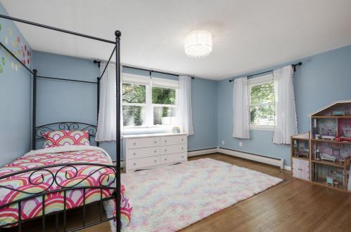 176 Cimarron Rd, Saint Paul MN  55124-9723 exterior