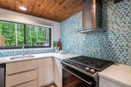 3878 Foxford Dr, Atlanta GA  30340-4407 exterior