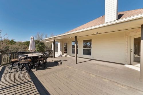 9915 Derecho Dr, Austin TX  78737-1027 exterior