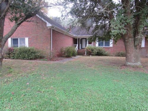 176 Providence Dr, Moyock, NC 27958-8680