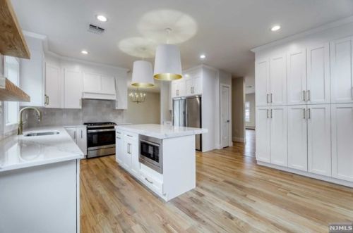 222 Sedore Ave, Fairview, NJ 07022-1033