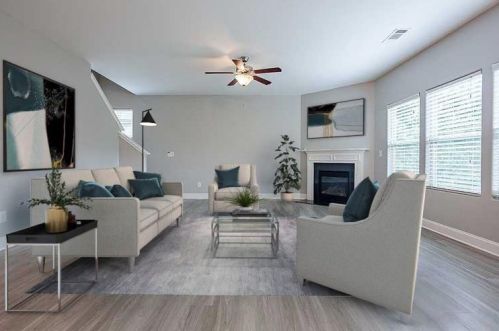 210 Jackson Ave, Braselton, GA 30517-4333