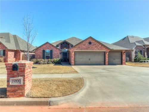 19100 Butterfly Blvd, Edmond, OK 73012-9633