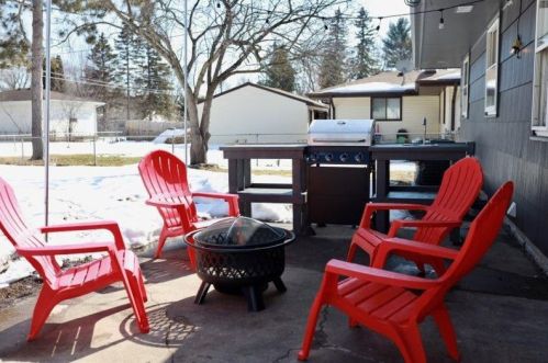 2700 2nd St, Saint Paul MN  55109-1814 exterior