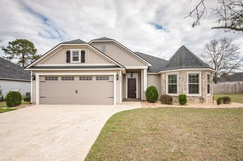 4023 Taylor Way, Valdosta, GA 31605-6107