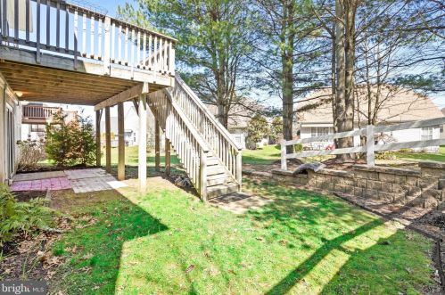 22 Honey Flower Dr, Trenton NJ  08620-9688 exterior