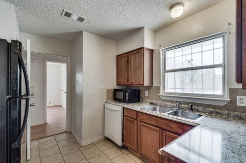 234 Cherry Pt Dr, Dallas TX  75232-3629 exterior