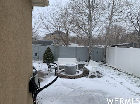 8022 Big Sycamore Dr, Taylorsville, UT 84081-5091