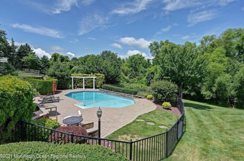 22 Crape Myrtle Dr, Holmdel Village, NJ 07733-1529