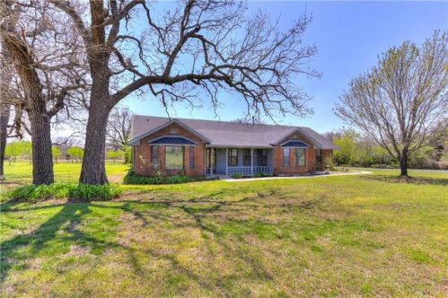 19800 29th St, Harrah, OK 73045-6323