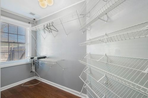 34 Hutchinson St, Atlanta GA  30307-3818 exterior
