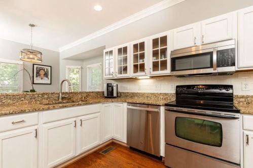 232 Holtzclaw St, Atlanta GA  30316-1414 exterior