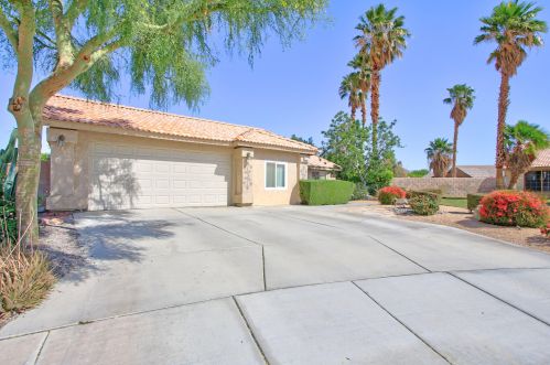 44525 Saffron Ct, La Quinta, CA 92253-4836