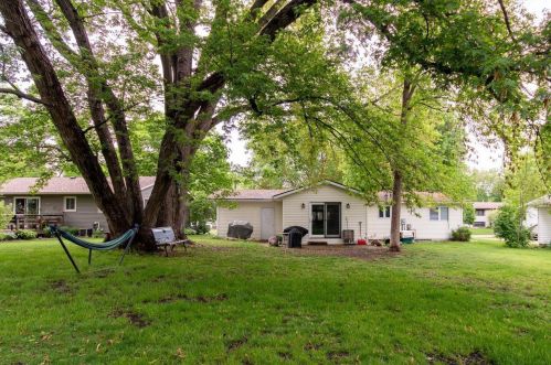 517 8th Ave, Otisco, MN 56093-3457