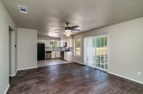 3611 Martin St, Fort Worth TX  76119-4929 exterior