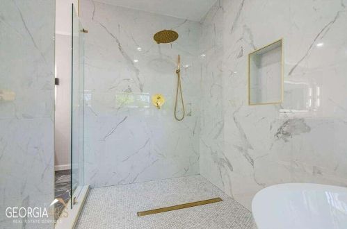 620 Colebrook Ct, Atlanta GA  30327-4710 exterior