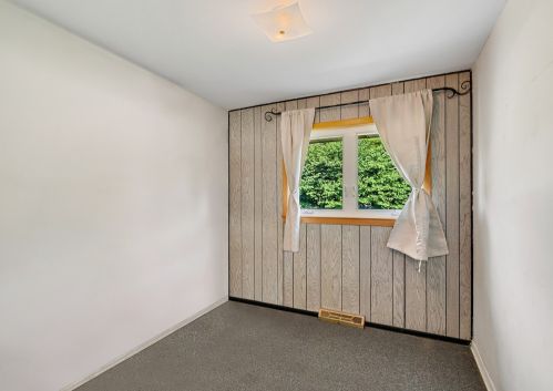 6806 Quincy St, Willowbrook IL  60527-5363 exterior