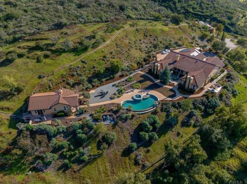 692 Richland View Ct, San Marcos, CA 92069-9660