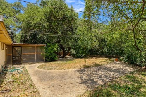 4609 Arapahoe Trl, Austin TX  78745-1510 exterior