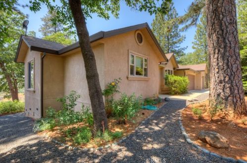 4910 Malibu Dr, Paradise, CA 95969-7100
