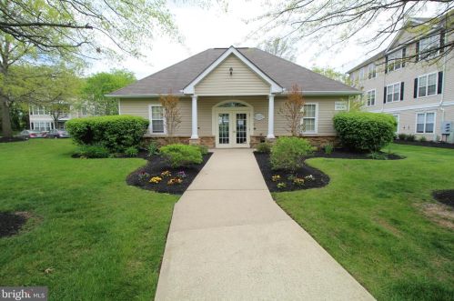 26 Kyle Way, Trenton NJ 08628-2525 exterior