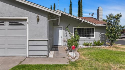 551 Elm Ave, Manteca, CA 95336-3618