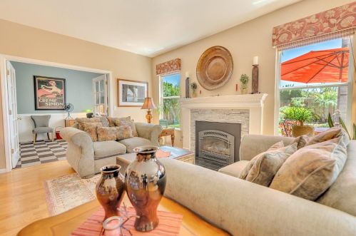 1746 Fir Dr, Los Banos CA 93635-5236 exterior