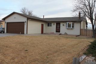 15 Mayweed Ct, Pueblo, CO 81001-1134