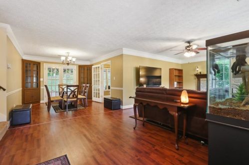 208 Shannon Dr, Holly Springs, GA 30188-5501