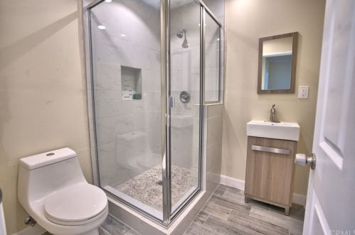 239 Pasadena Ave, Irwindale CA 91702 exterior