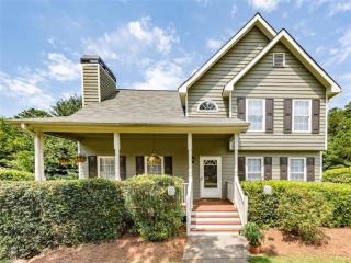 409 Hearthstone Way, Holly Springs, GA 30189-5270