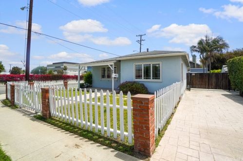 22004 Mariposa Ave, Torrance, CA 90502-2232