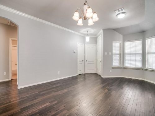 325 Perkins Dr, Argyle TX  76226-5573 exterior