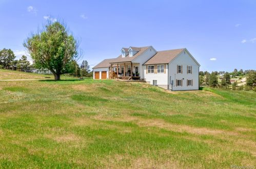 2055 Pinto Trl, Elizabeth, CO 80107-8421