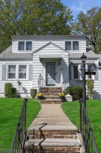 18 Hetherington Rd, Nutley, NJ 07110-1927