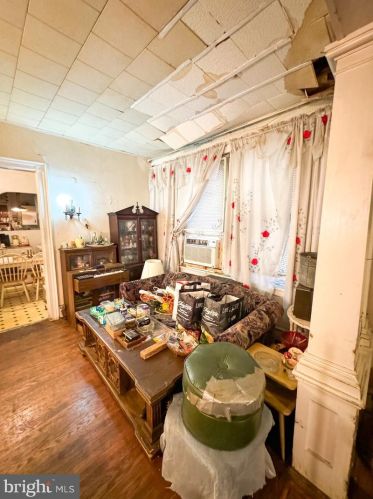 142 53 St, Philadelphia PA 19139-1404 exterior