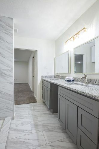 1018 Brookhollow Dr, Irving TX  75061-5514 exterior