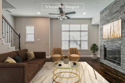 585 Royal Ln, Irving, TX 75039-4221