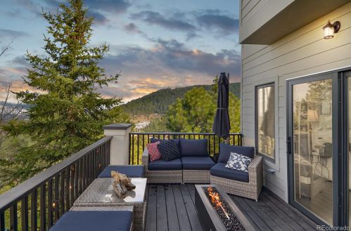 552 Ridgeside Dr, Lakewood, CO 80401