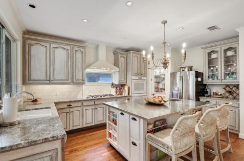 5440 Druid Ln, Dallas, TX 75209-5002