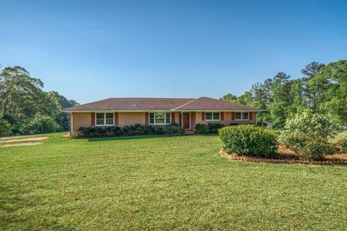 712 Pleasant Hill Rd, Conyers GA  30012-1728 exterior