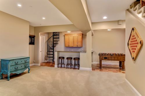 137 Oxford Ave, Willowbrook IL  60514-1151 exterior