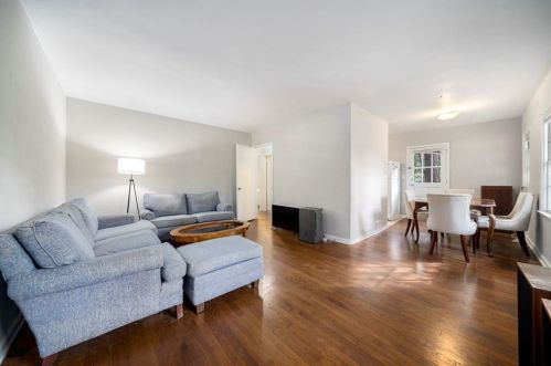 521 Allen Rd, Atlanta GA  30324-5108 exterior