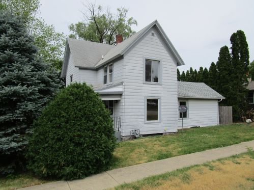 406 Blackman St, Alden, IL 60033-2406