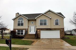 422 Quail Dr, Hobart, IN 46342-2373
