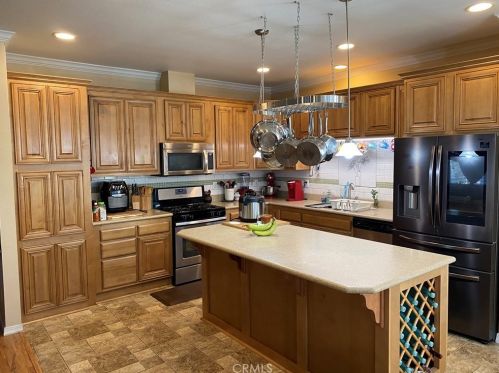 5 Ash Via, Anaheim CA  92801-1022 exterior