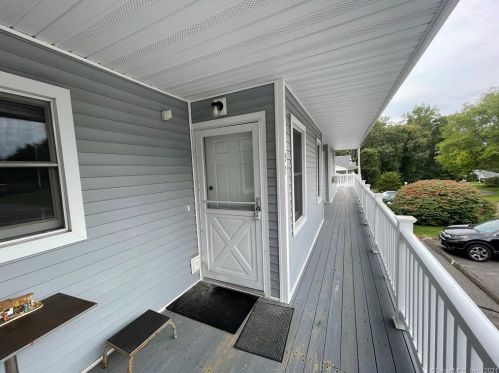 57 Senior Dr, Upper Stepney, CT 06468-2731