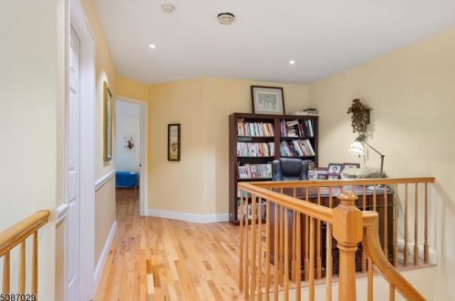 14 Ginger Ct, Princeton NJ  08540-9421 exterior