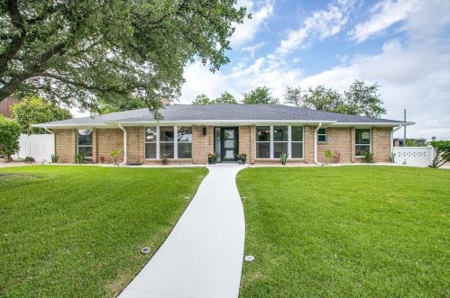 7208 Fernmeadow Dr, Dallas, TX 75248-5605
